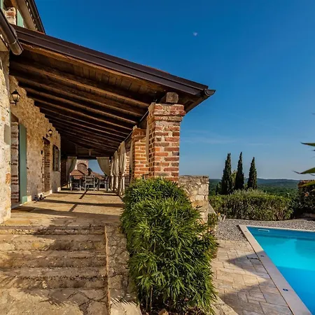 Lathyrus San Lorenzo Vila Sveti Lovrec Pazenaticki